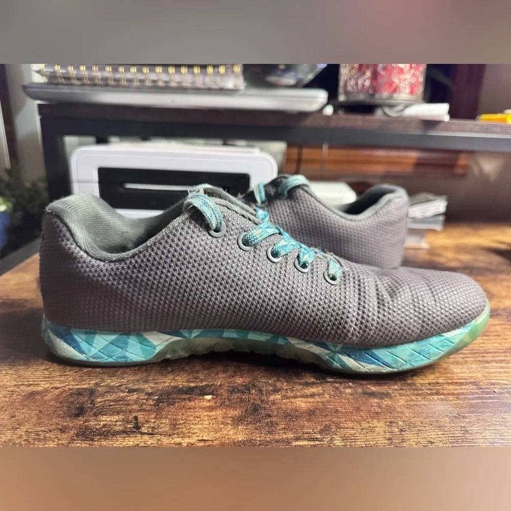 NOBULL Grey & Teal Geometric Trainer Sneakers | Men’s 8 / Women’s 9.5
